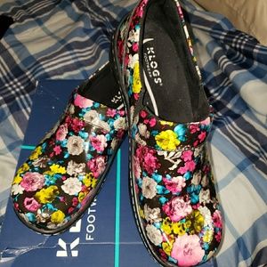 Klogs Womens Healthcare Shoes- price firm